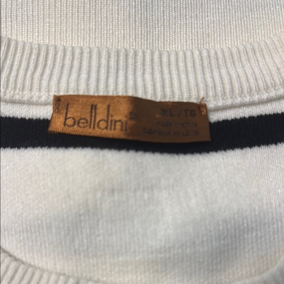 Striped Sleeveless Cardigan with Gold Buttons 14 - Picture 7 of 8